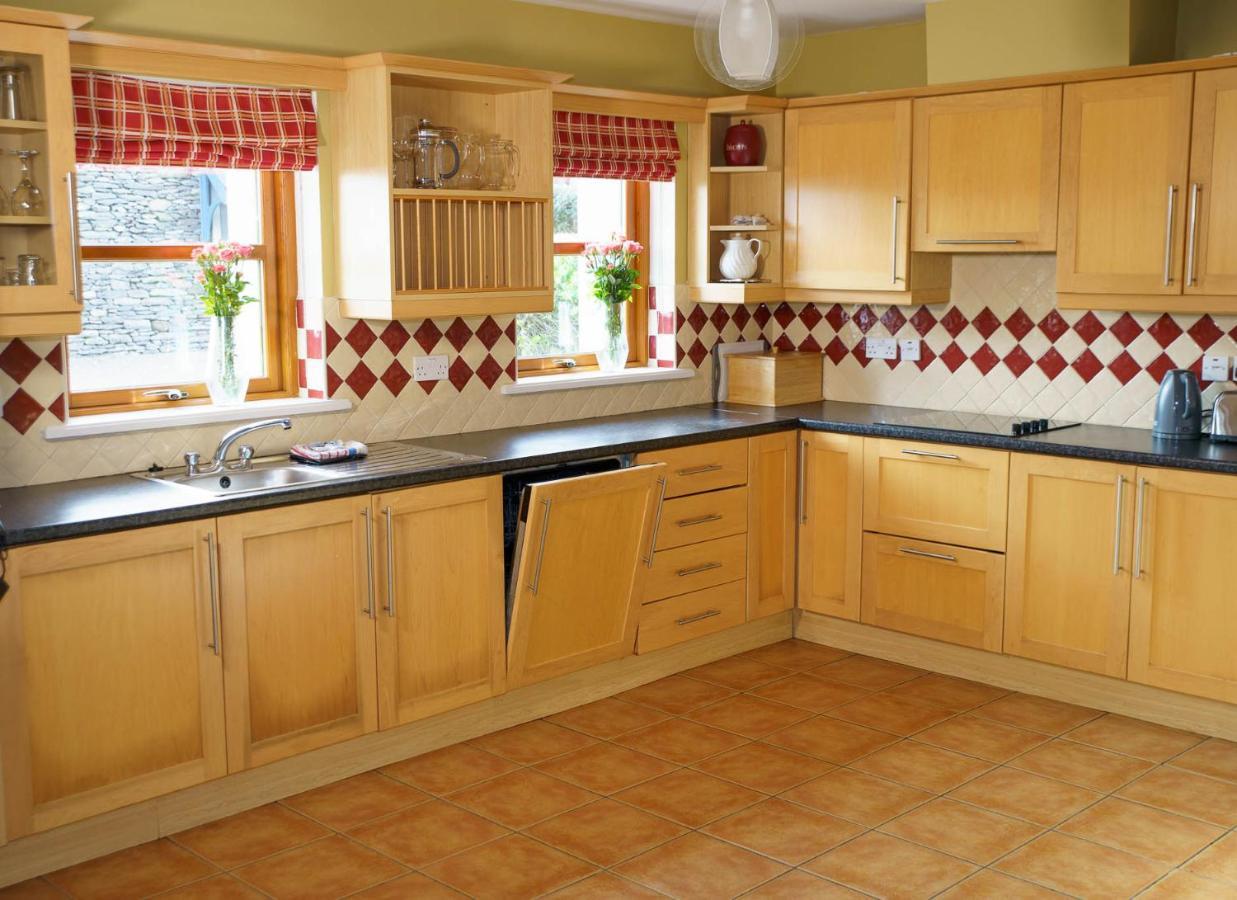 Dingle Courtyard Holiday Homes 3 Bed By Trident Holiday Homes Exteriör bild