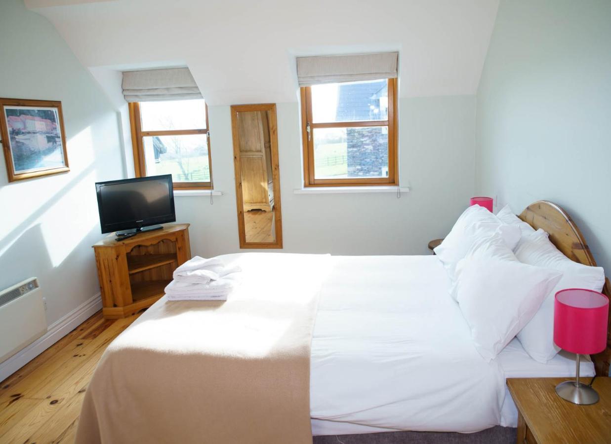 Dingle Courtyard Holiday Homes 3 Bed By Trident Holiday Homes Exteriör bild
